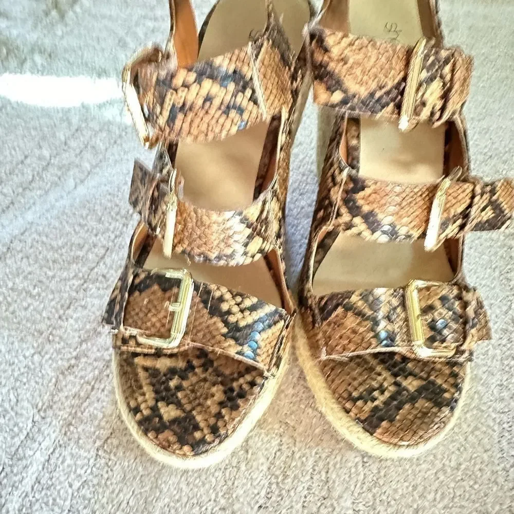 Shoe Dazzle Snakeskin buckle espadrilles wedges sz 7.5 NWOT